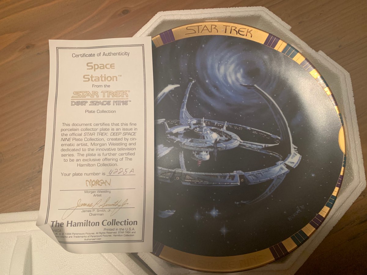 DIVAboxofficeTV's tweet photo. @TrekGeeks @TrekGeekDan @TrekGeekBill We have some cool signed Trek stuff for our campaign  - coming soon signed collector plates (we haven't posted them yet) #GalorClass #ForCardassia #ToskPhotobomb! #LLAP #LettersToLiveBy https://t.co/Is72H2htM9 https://t.co/tdC56o7Ijd