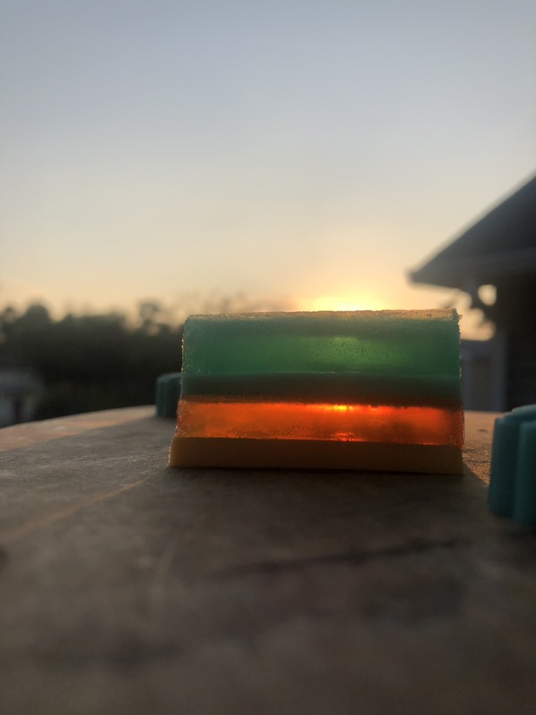 4Sisters9's tweet photo. beach theme soaps are the cutest 🤩. &amp; our new “Ocean Floor” soap is the actual cutest. 🌊🧼🤙🏽🧡 https://t.co/JAXFtZ6Zck