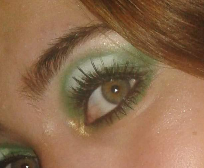 SoySiara's tweet photo. Mi maquillaje "mexicano" para el mes de septiembre hace un año (2018) // mi maquillaje "mexicano" de septiembre de este año (2019) 
#makeupevolution #makeup #mexico #FiestasPatrias https://t.co/KJqk8bZ5K0