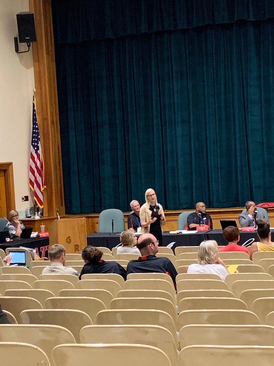 kdaniels223's tweet image. Special shout out to ⁦@DawnAlexnader⁩ for presenting on CEEP ECAP highlights at the Colonial board meeting tonight. #thelittlecolonials #thepowerofprecsd