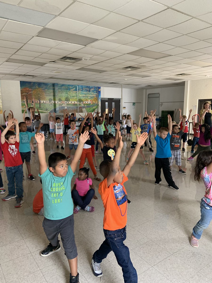 Ms. J did some yoga with our kids today to help them focus on spreading love and calmness.  They did great!!
#JEisThePlaceToBe  #1stgradePBL