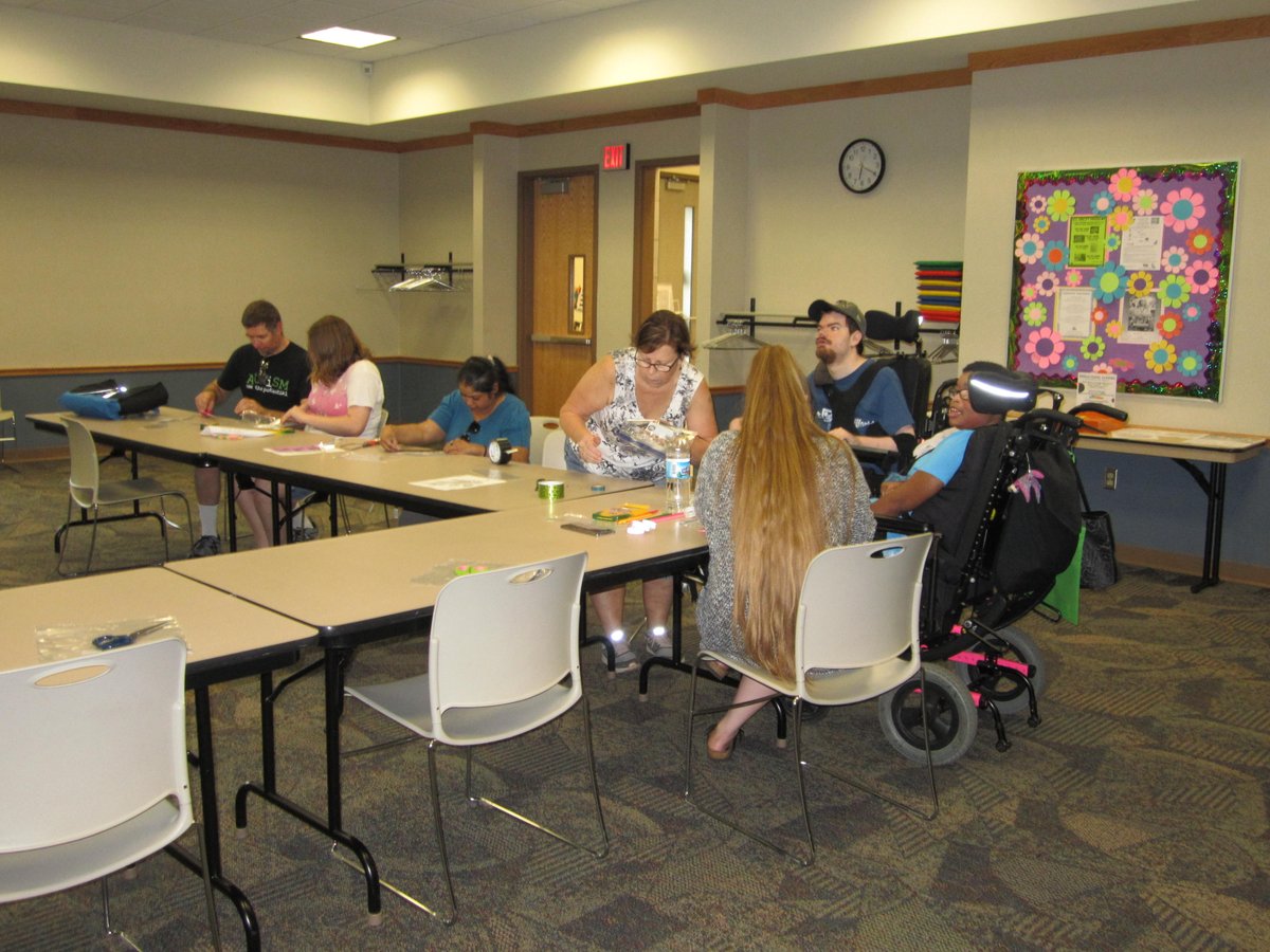 GrCalLibrary's tweet image. Fun times creating duck tape pouches &amp;amp; comic book page wallets at our All Ability program tonight! Next session will be wii &amp;amp; tabletop gaming! #allability #inclusive #librariesareforeveryone  
More info &amp;amp; to register: lcplin.org/event/2848859
