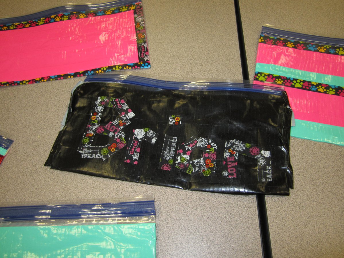 GrCalLibrary's tweet image. Fun times creating duck tape pouches &amp;amp; comic book page wallets at our All Ability program tonight! Next session will be wii &amp;amp; tabletop gaming! #allability #inclusive #librariesareforeveryone  
More info &amp;amp; to register: lcplin.org/event/2848859