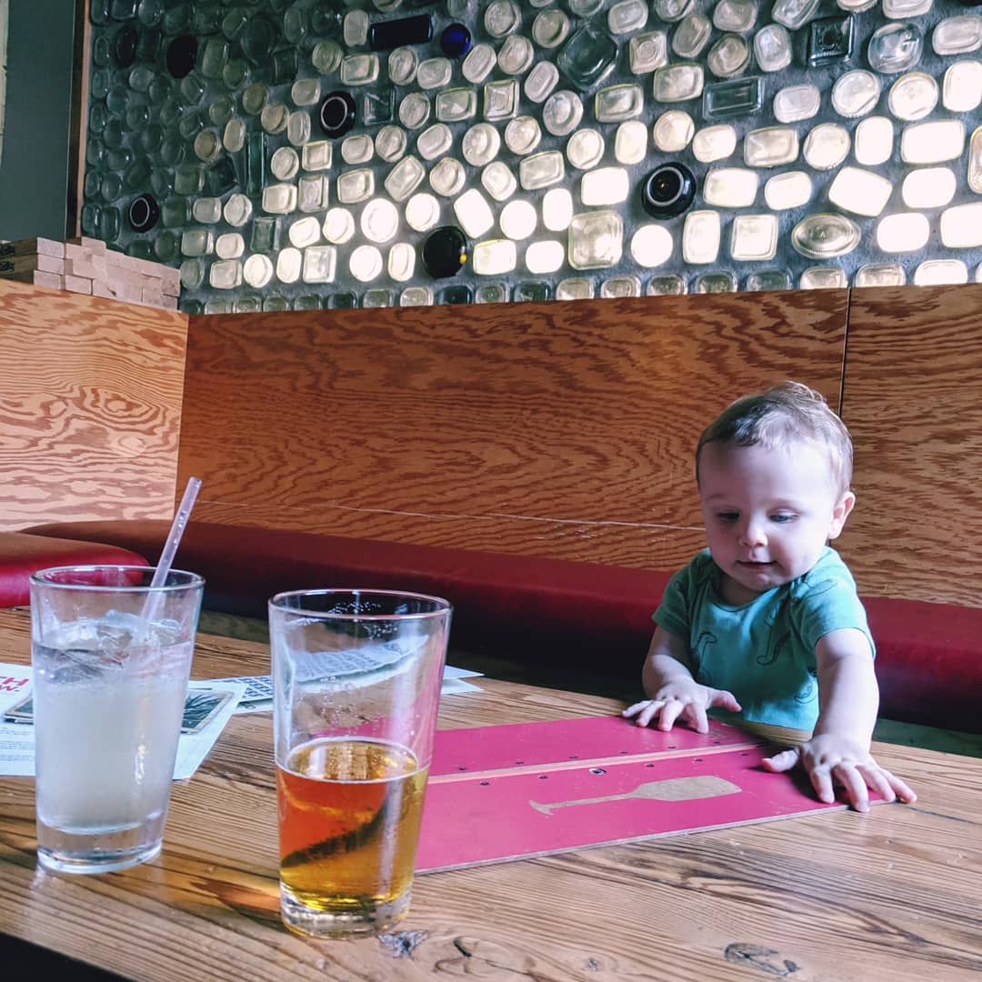 ColinsList's tweet photo. Great all-ages lounge for cruising at @LilWaterCantina, and fantastic patio view!
Neighborhood: #Eastlake
#colinslist: ☑️ https://t.co/e6eVjmr10H
