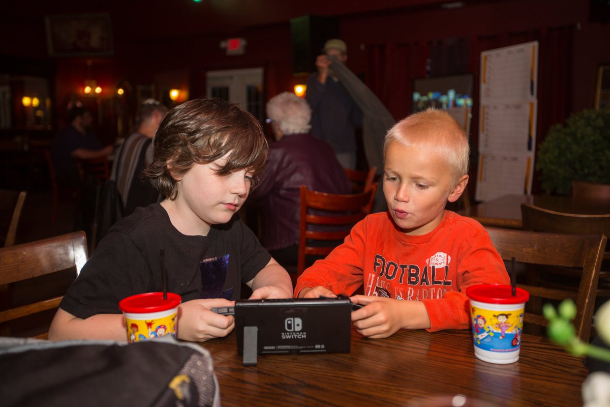 The_ChelseaKemp's tweet photo. Nothing like a game of Super Mario while waiting for the provincial election results. #bdnmb #mbvote https://t.co/ISB3FhLOq3