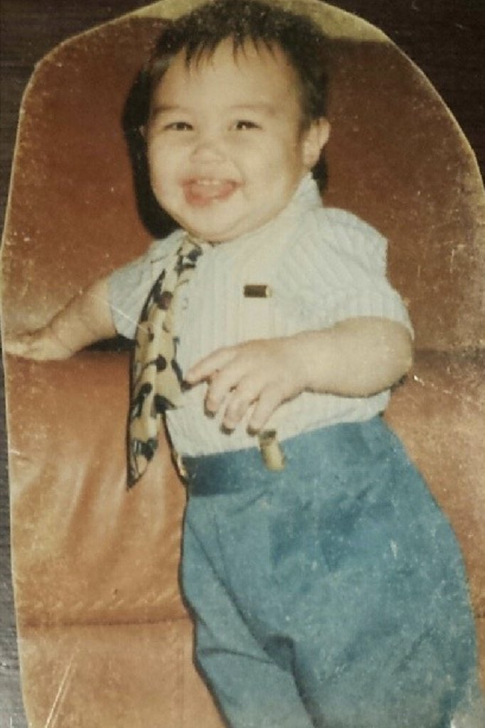 xokels3y's tweet photo. @RikkiSilver @adam_zubkoff @adam_zubkoff was the most adorable child #thecheeks https://t.co/zxgBgAJCGc