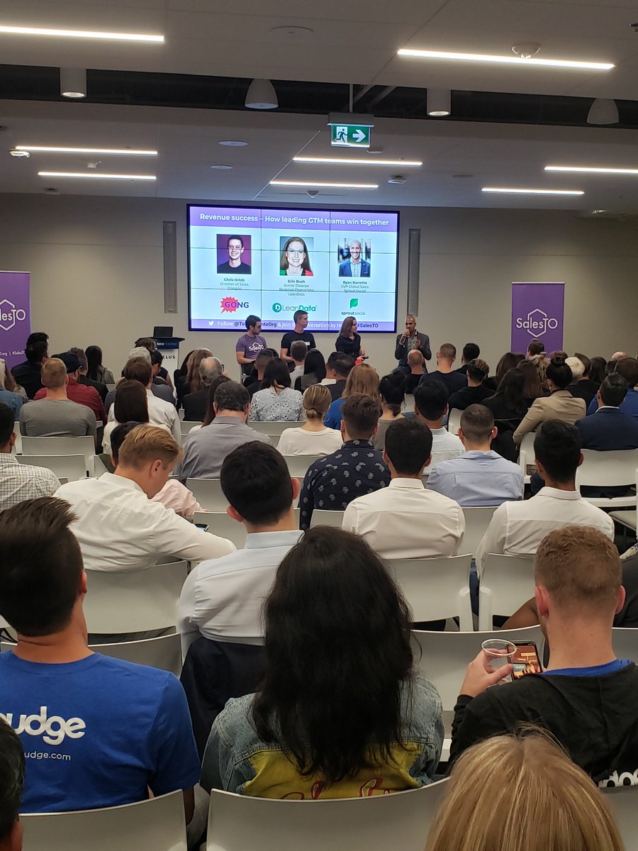 C4innovationnow's tweet photo. #SalesTO had great speakers from #SproutSocial, #GONG &amp; #LeanData My takeaway: onboarding key to on-going &amp; growing revenue. #b2bSales https://t.co/at7vuqc6gT