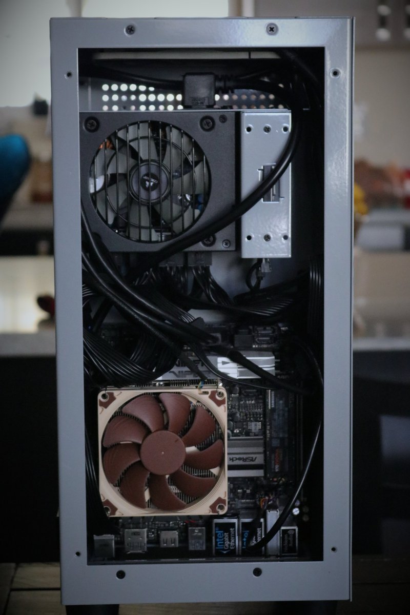 Redux_PC's tweet photo. @bitwitkyle What can you do with our prototype? #PIMPMYPC 

Redux Proto 1
Intel i7-8700K
GTX 1080 Ti w Arctic Twin Turbo III cooler
ASRock Z390M-ITX/ac
2 x 8GB Patriot Viper RGB @ 3000MHz
250GB Samsung 970 EVO M.2 SSD
1TB Sandisk Plus SSD
Corsair SF600
Noctua NH-L9x65
Noctua NF-P14s-redux https://t.co/ppw9j6Fmgr