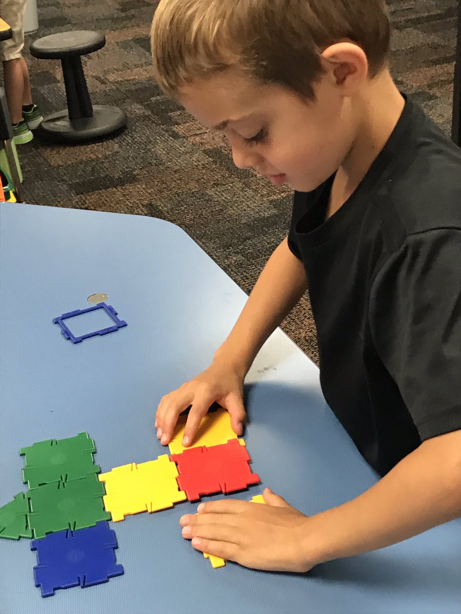 MrsDugachClass's tweet image. Working at Work Places!  Shapes, tens frames, polydrons, and cube patterns! #everyoneisamathematician #cfevshome #krocks