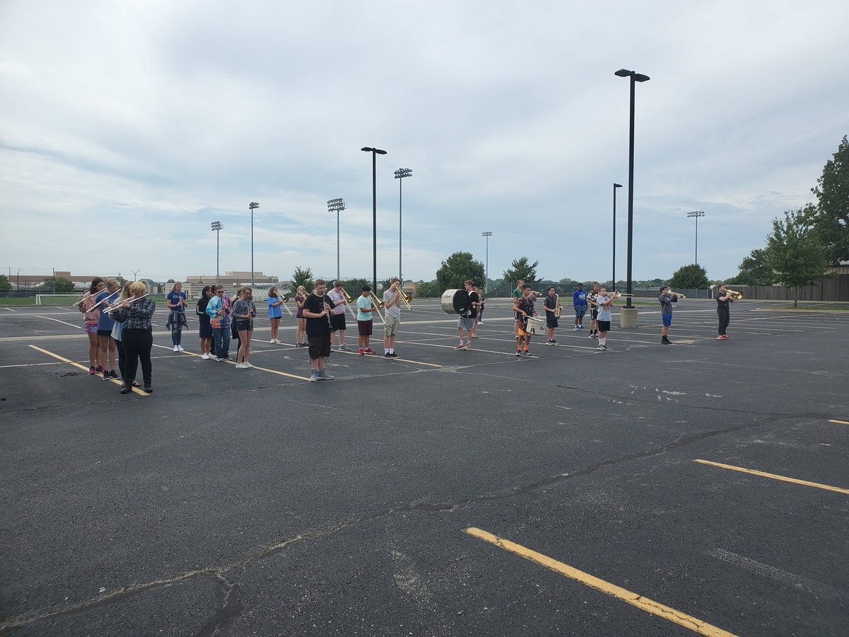 8th grade band practicing marching drill on the parking lot. Preparing for our performance with the SMWest Marching Band. <a href="/WRidgeMS/">Westridge MS</a>