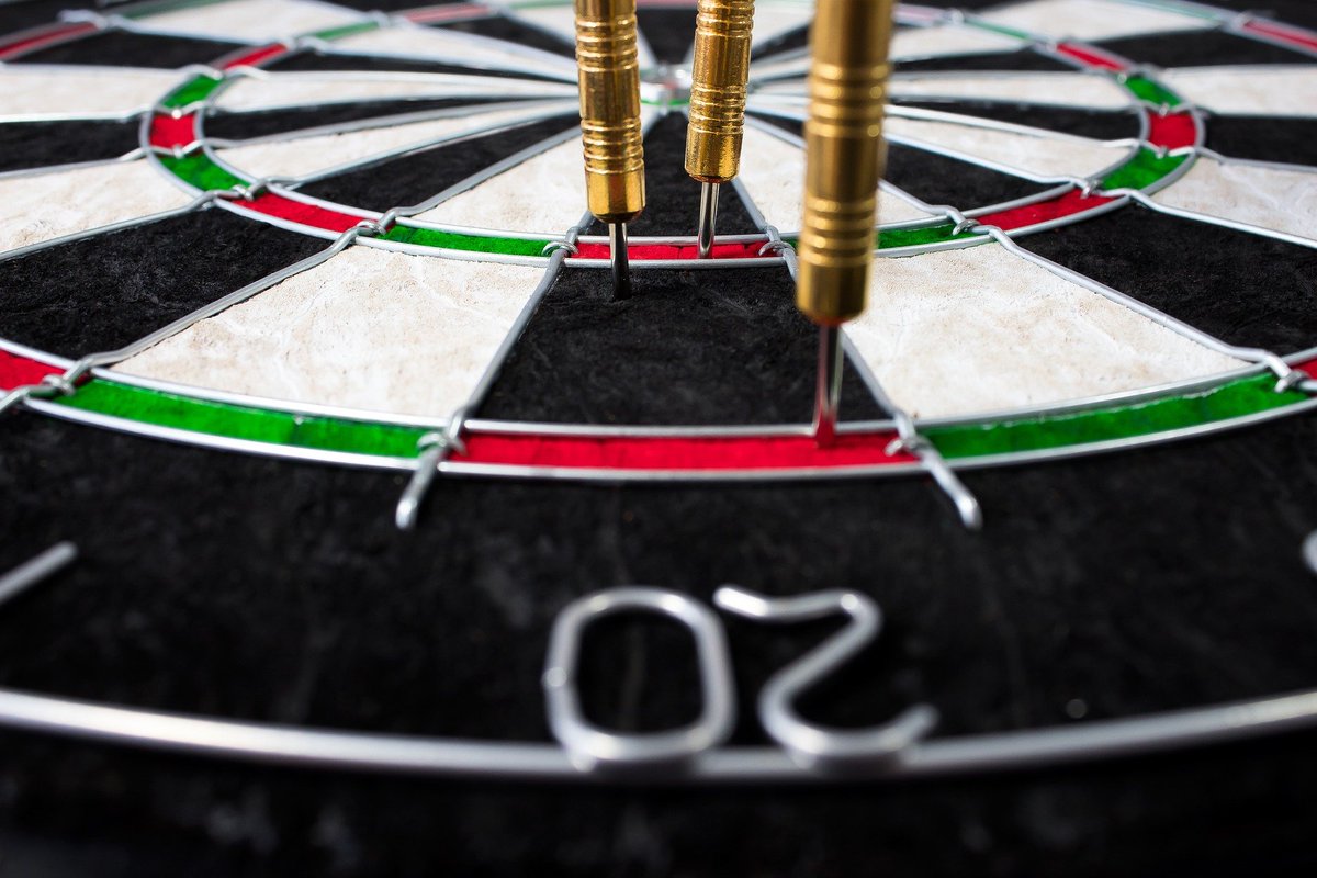 JessiDartAddict's tweet photo. Looking for #inspiration on poster designs for a large #darttournament coming up in January. Only 4 months until the #DartCircuit #Dartistry!  #DallasDarts #darts https://t.co/E5e8SuOPFQ