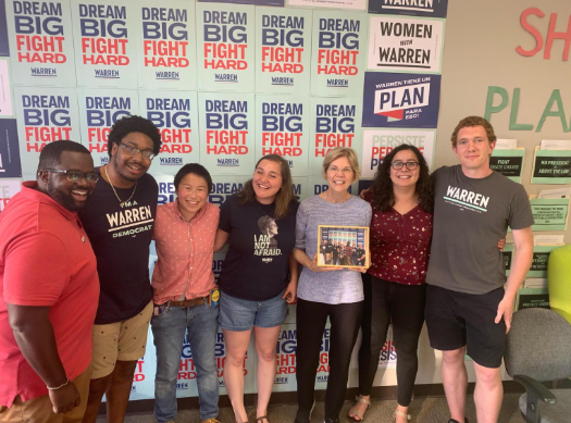 spicypolitic's tweet photo. A year ago, I began organizing for the incredible #fightbackct & today on my one-year organizer-versary I’m so happy to be dreaming big & fighting hard for the policy queen @ewarren Thanks to all the wonderful folks I’ve met along the way, I love y'all https://t.co/lRdQrbbjKC