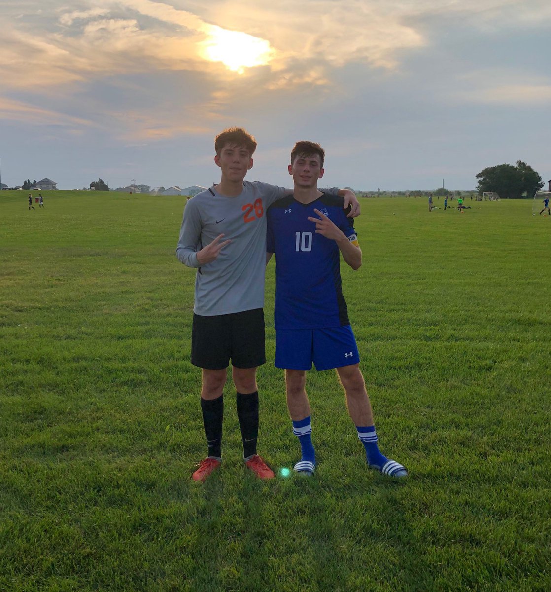 PhsBoysSoccer16's tweet photo. The boys fought hard to earn a 2-1 win over Coal City, with Nick Scroppo putting in another great performance in goal with 9 saves and the Polish Ronaldo Bart Budz working his magic with✌️goals. Next up for the Blue Devils is Manteno at 4:30 tomorrow, come support!! https://t.co/lxcuOiBCEV