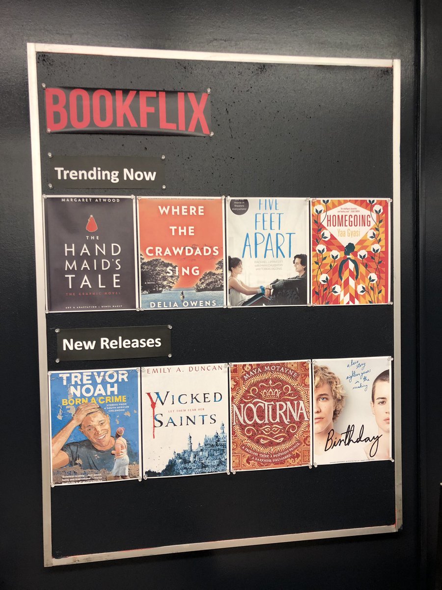 RVeeTee's tweet photo. Refreshed spaces, tidy places in the library @HuntsvilleHS! #everybodywelcome #HHSreads #TLDSBlearns #takingrecommendations https://t.co/T2BaNJ6Crw