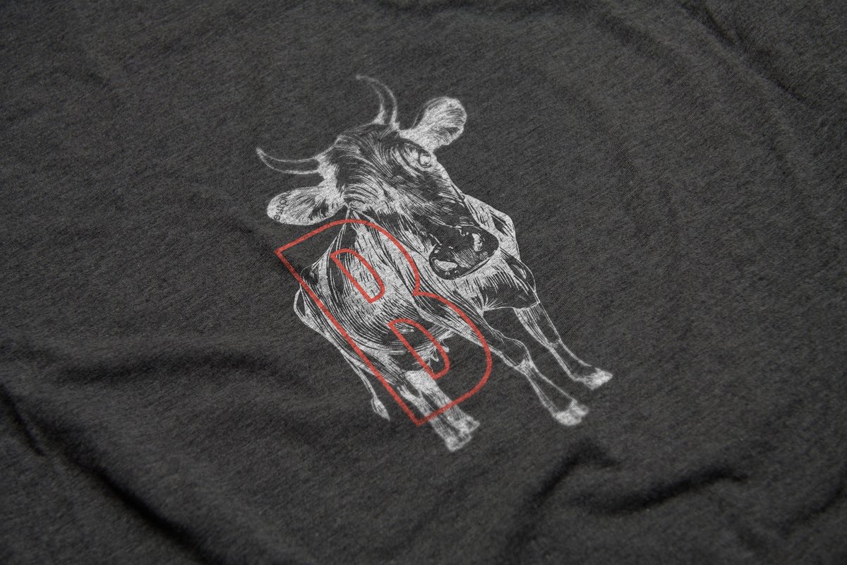 The heat may be keeping us inside, but we’ve been busy exploring some fun logo options for a new client. How are you celebrating the long weekend? #logos #brandidentity #burgers