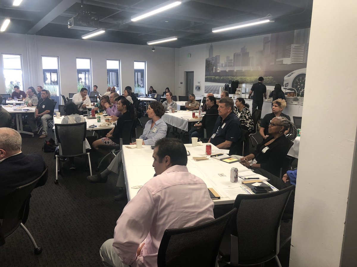 OhloneCollege's tweet image. We are hosting the Smart Manufacturing Technology Program Summit Tesla Factory tonight! We are spearheading dialogue with industry &amp;amp; academia on preparing students for #advancedmfg careers! Proud to be the community college in @Fremont4Biz—manufacturing hub of #SiliconValley