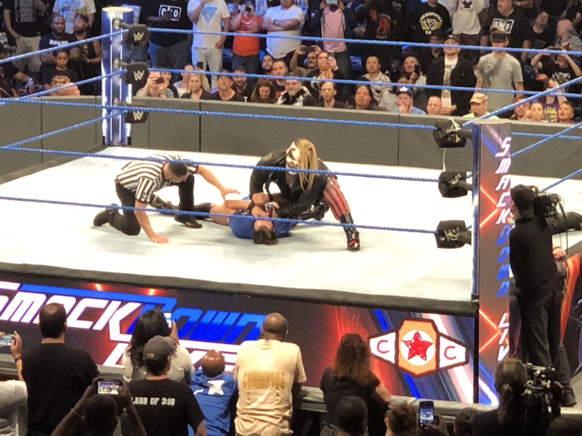 wrestleview's tweet photo. The Fiend made an appearance to beat up The B-Team in the dark match main event. #SDLive https://t.co/Ll4r2TM98C
