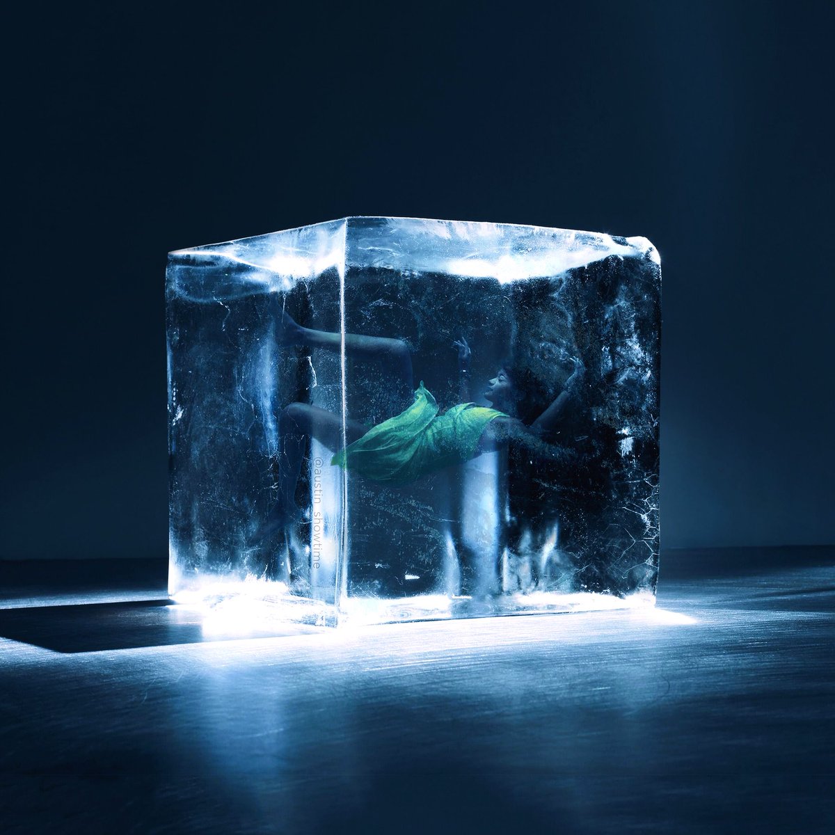 austin_showtime's tweet photo. #LiveOnIce — @tobilou https://t.co/VJ8HNTQenB