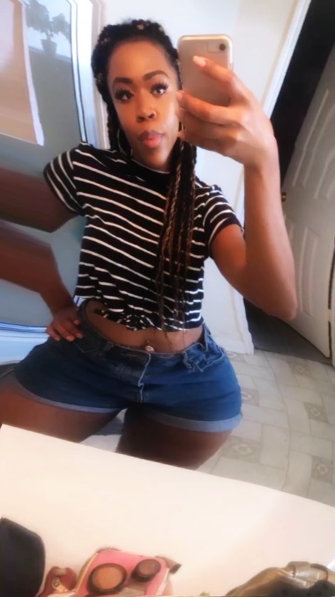 BiancaRaye's tweet photo. Damn I’m thicc. #HatersGonnaHate #ThiccQueens #ThickThighsSaveLives #DrinkingOnLiquor #AndLookinAtYoNickGurr
#HandleMe ? #WhoGonHandleMe ? https://t.co/ttj3sLPnST
