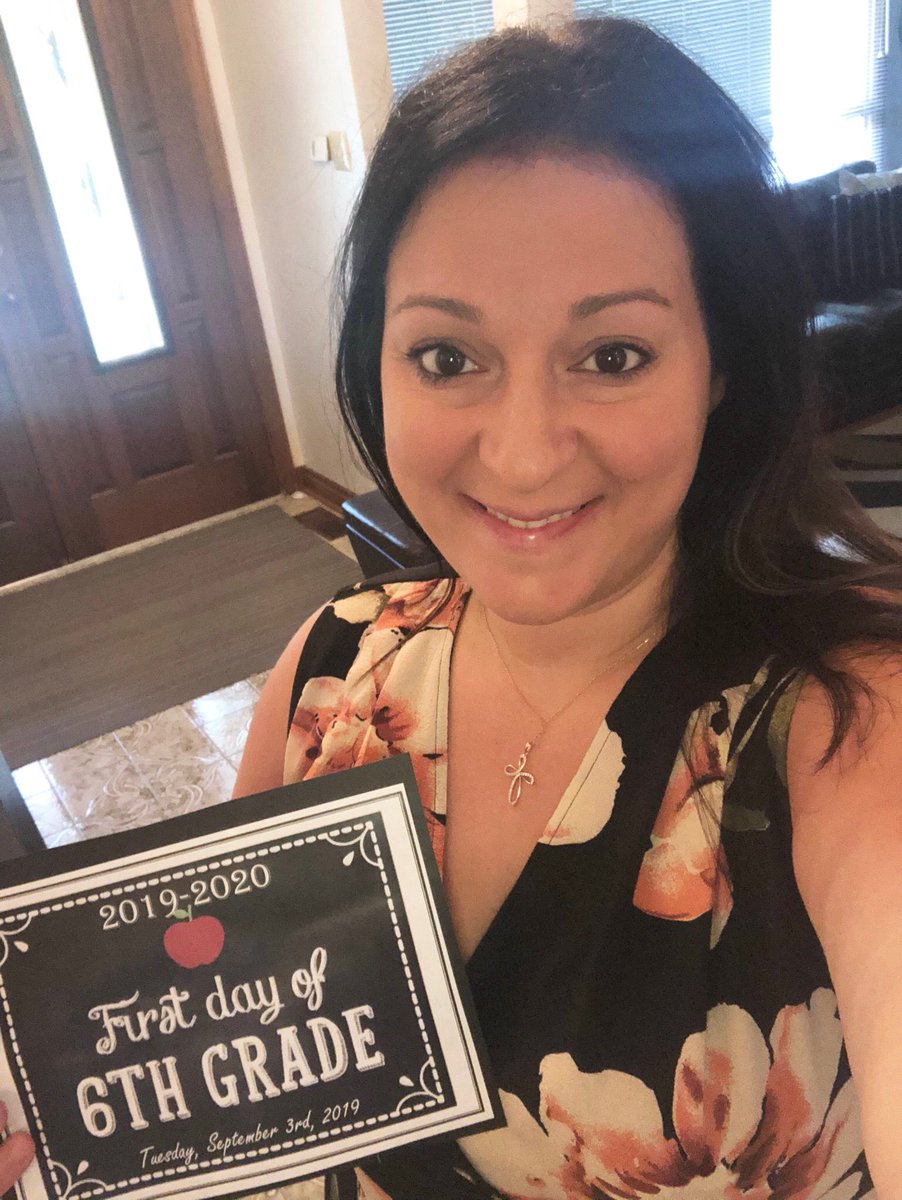 GalatiLoredana's tweet photo. It’s officially ONE week into the school year ... and what an exciting year it has been so far! Praying for an awesome year 🙏  @AArcadi_SO @StCecilia_ycdsb #rulesandroutines #galati6sworkinghard https://t.co/PidOGQP5Tx