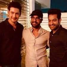 JSPVarahiYatra's tweet image. జనసైనికులు దయచేసి ఫ్యాన్ వార్స్ ని ఆపండి దానివల్ల 1% కూడా మనకి లాభం లేదు. ఒకడు కావాలని పోల్  పెట్టాడనో, ఎవరు గొప్ప అని అడిగారనో  వాదనలకు దిగకండి రాజకీయ విమర్శలకు మాత్రమే స్పందించండి.వాళ్ళ మధ్య హెల్తీ కాంపిటీషన్ మాత్రమే వుంటాది.