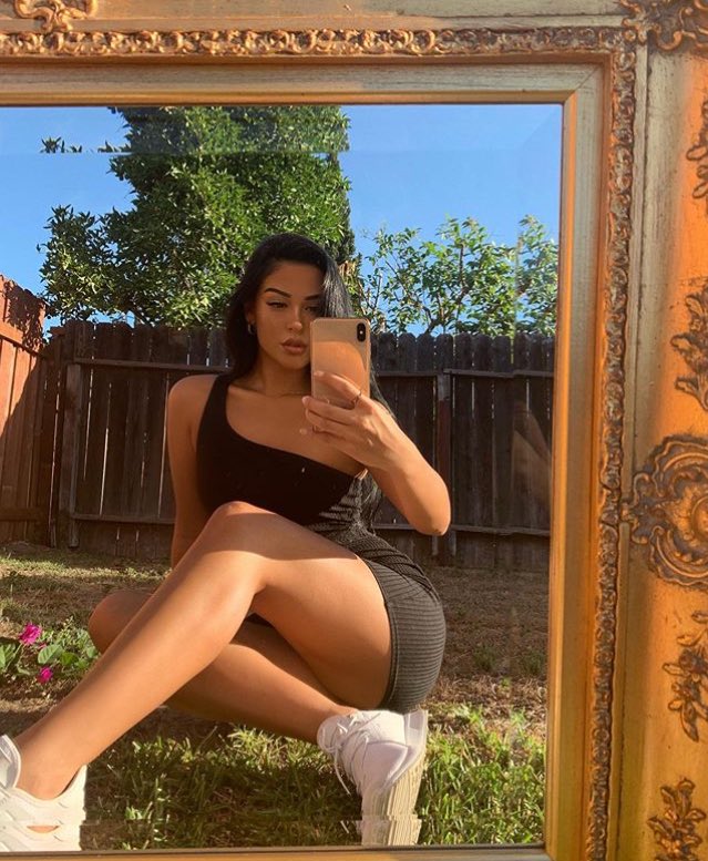 daisybakerrr's tweet photo. D.B 🧡 https://t.co/NHgbMs7q50