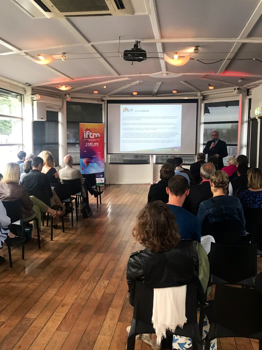 iftmparis's tweet photo. En direct de notre point presse et partenaires aux @VedettesDeParis pour l’édition 2019 du salon #IFTM ! Rendez-vous du 1er au 4 octobre au Hall 1 Porte de Versailles ! #Tourisme https://t.co/70ExFuT9gm