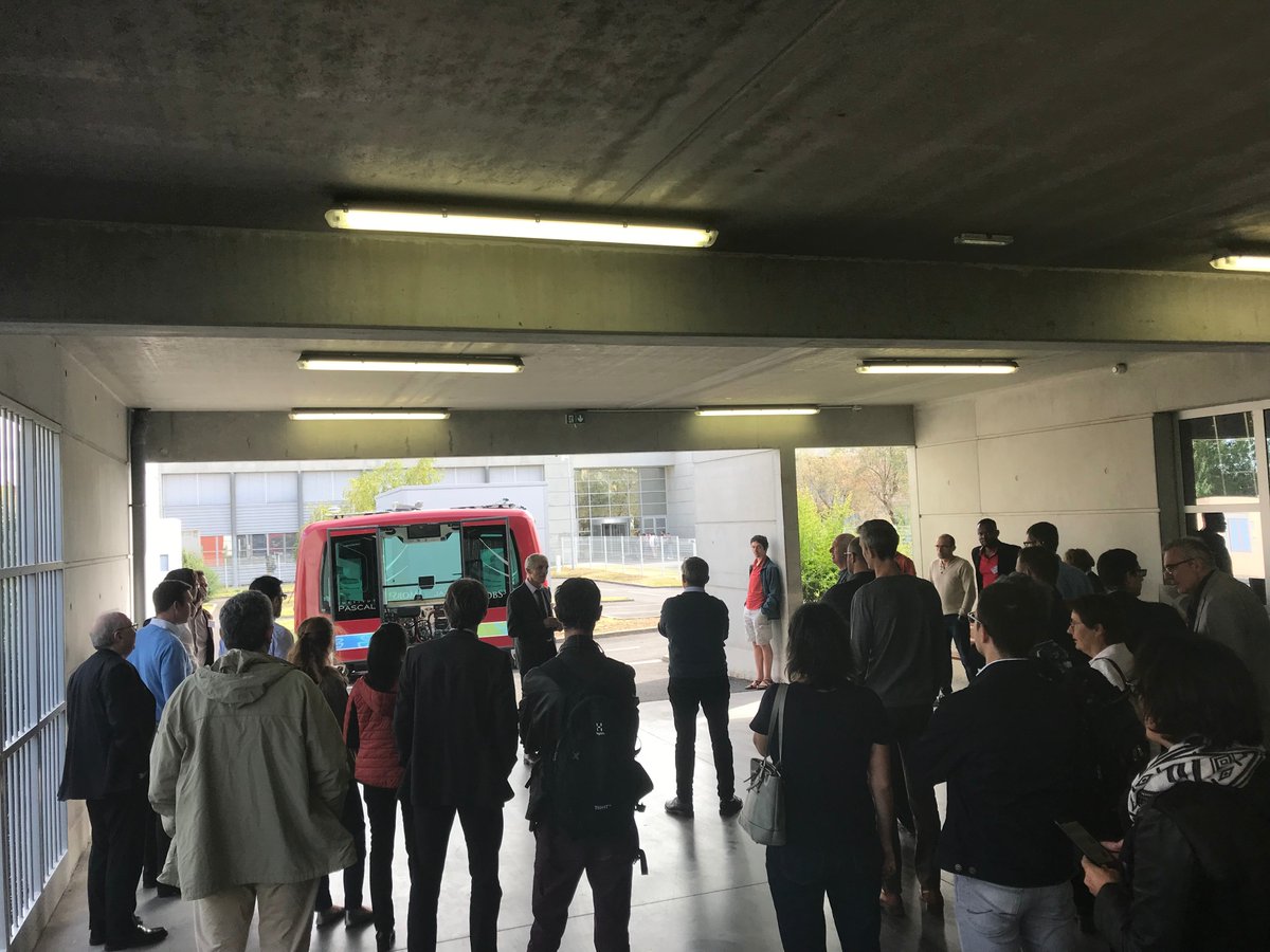 CARAcluster's tweet photo. 3ème RDV CARA de cette année. Cette fois c’est @IMobS3  qui nous a reçu sur la plateforme #pavin de Clermont Ferrand. Avec une présentation de @sherpa et une démonstration du @CeremaEditions
. https://t.co/7xVtK1s8cS