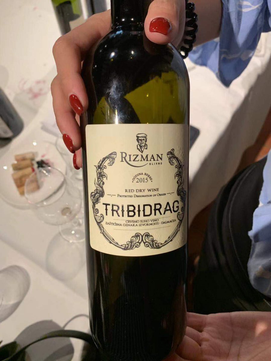 Evercohol's tweet photo. Eastern European #winesocial at the #fcchk HK Foreign Corresponds Club this week!
#evercohol #croatianwine #georgianwine #naturalwine #hongkong #winelovers #winetasting https://t.co/tGuXRrPD4g