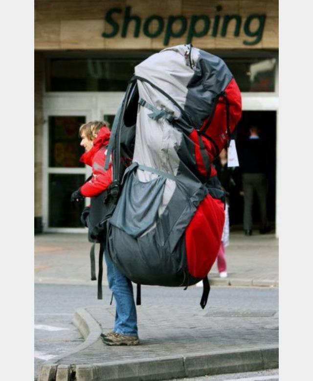itsfoss2's tweet image. If snap packages were human 😁

#Linux #LinuxHumor