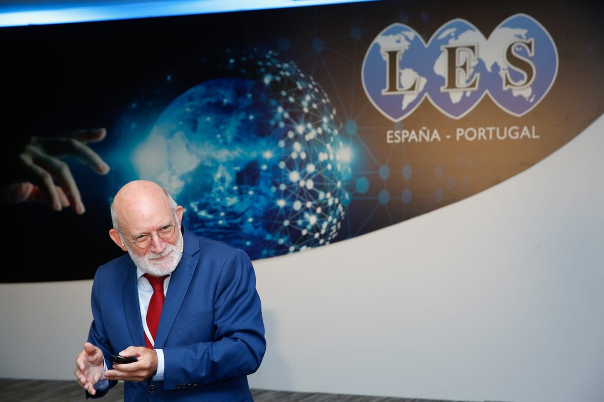LES España & PT tweet media