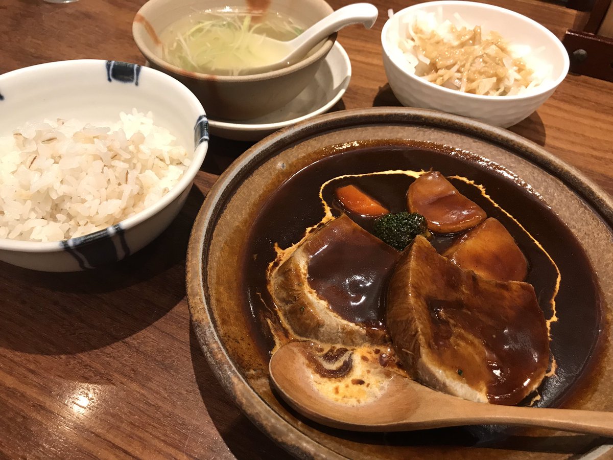 Kaz 牛たん 極 シチュー定食 たん屋 びぜん イオンモール岡山 キモい展 の後は イオンモール岡山 へ ランチは奥さんのチョイスで牛たん料理 シチューをオーダーしたが お箸で簡単に分けられる程柔らか これは美味い たん屋びぜん イオンモール Kaz 牛たん 極 シチュー定食 たん屋 びぜん イオンモール岡山 キモい展 の後は イオンモール岡山 へ ランチは奥さんのチョイスで牛たん料理 シチューをオーダーしたが お箸で簡単に分けられる程柔らか これは美味い たん屋びぜん イオンモール