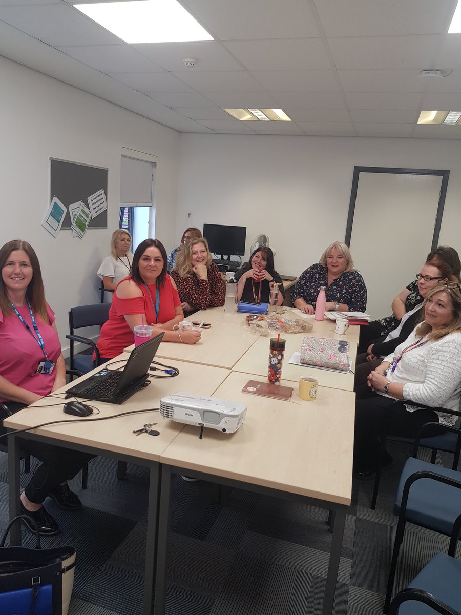luvlifejen's tweet photo. Team meeting manor farm child health @NWBH_childrens @NWBoroughsNHS #productive #corebrief #updates #kpi https://t.co/G4rNP4XmEb