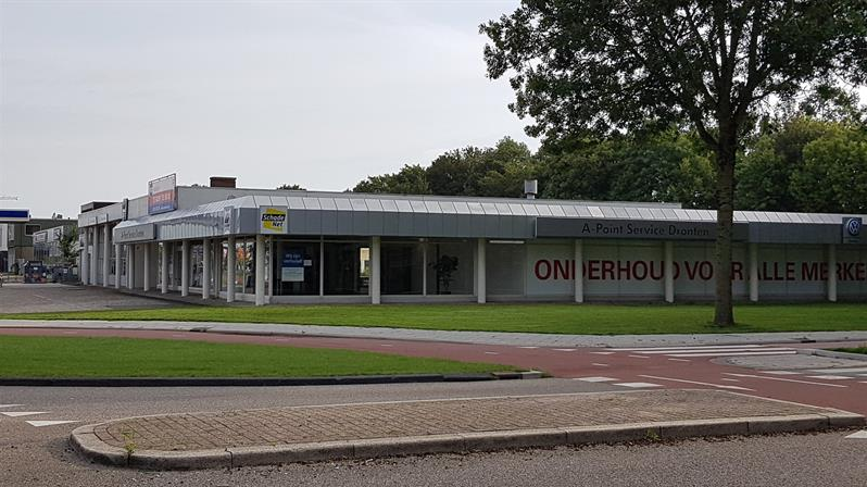 Nieuw in de verkoop/verhuur showroom met bedrijfsruimte
Het object is in totaal ca. 1.410 m2 groot, verdeeld over showroom, werkplaats, etc. Aan de achterzijde is een ruim verhard buitenterrein:
De Noord 30-32 Dronten
vsomakelaars.nl/bedrijfs-makel…