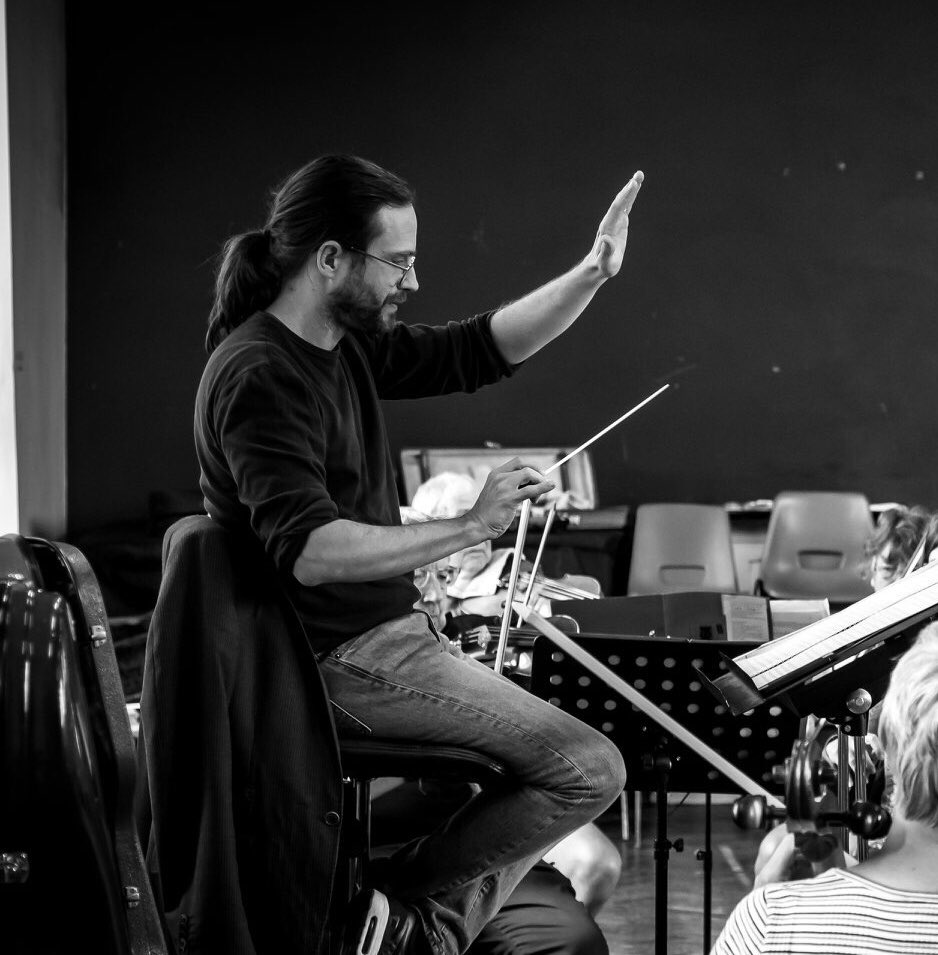 JKAConductor's tweet photo. In full crossover mode rehearsing with @MiaAndTheMoon for their set with @LeicesterSymph at @demontforthall on 22 Sept!
Beautiful, atmospheric rehearsal shots from @digi_mechanic https://t.co/A5D6cs6dP5
