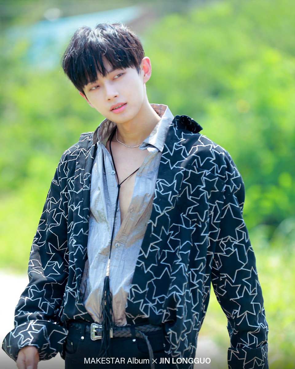 #JINLONGGUO:: 

Behind-The-Scenes Photos from Album Making!

Special Present for StarMakers Revealed!
👉 bit.ly/309qWjO

<a href="/LONGGUOofficial/">.</a>  #KPOP #IDOL