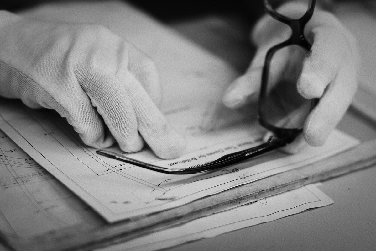 bdOpticians's tweet image. Each Tom Davies frame is meticulously handcrafted in Tom’s UK factory following a process that combines traditional handcrafting skills with state-of-the-art technology. View the range and have your frame made to measure in practice. 

#tdtomdavies #tomdavieseyewear #Dundee