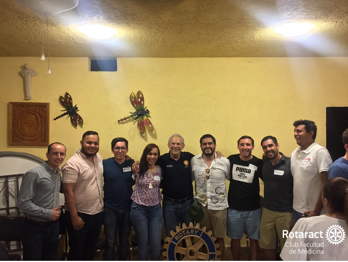 Rotaract_FacMed's tweet image. 1ª Junta de Zona Regia #MiniPETS donde los socios se capacitaron para servir activamente a la comunidad mientras alimentan el liderazgo y compañerismo que caracteriza a @Rotary. +++
#CRFacMed #RotaryConectaElMundo #SomosUni #SomosViboras