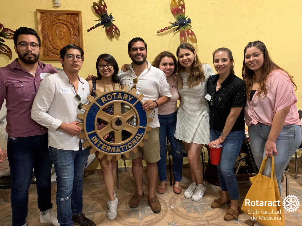 Rotaract_FacMed's tweet image. 1ª Junta de Zona Regia #MiniPETS donde los socios se capacitaron para servir activamente a la comunidad mientras alimentan el liderazgo y compañerismo que caracteriza a @Rotary. +++
#CRFacMed #RotaryConectaElMundo #SomosUni #SomosViboras