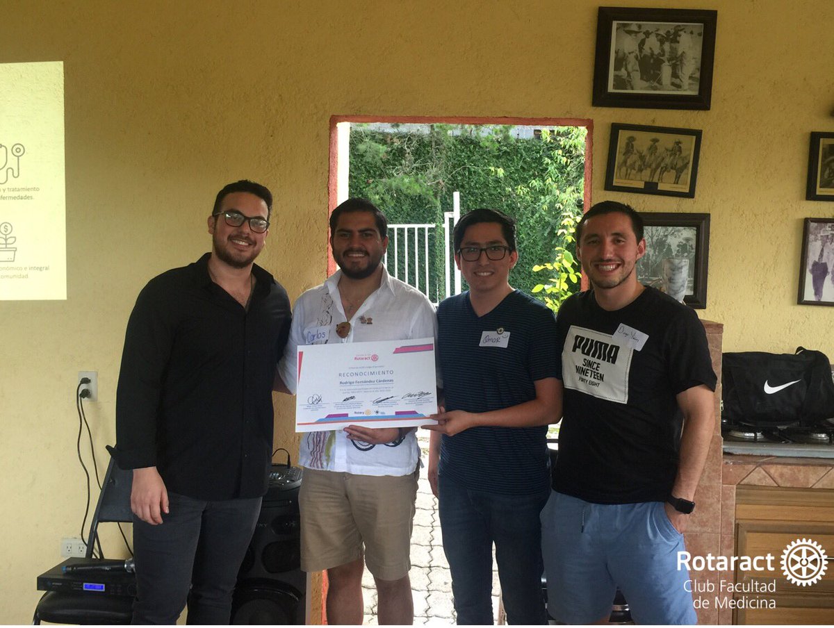 Rotaract_FacMed's tweet image. 1ª Junta de Zona Regia #MiniPETS donde los socios se capacitaron para servir activamente a la comunidad mientras alimentan el liderazgo y compañerismo que caracteriza a @Rotary. +++
#CRFacMed #RotaryConectaElMundo #SomosUni #SomosViboras
