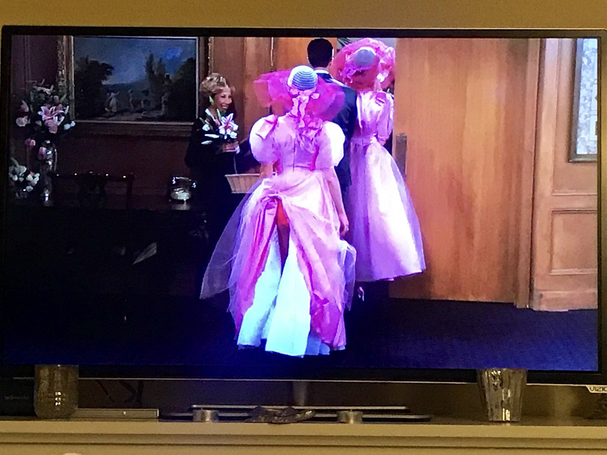 SandraAbadia88's tweet photo. Episode 24 Season 2 (#48): Rachel is the maid of honor at her ex-fiancé Barry's wedding and goes down the aisle with her dress in her panties #PinkDress #Awkward #Friends #Friends25 #Contest #DreamJob @FrontierCorp https://t.co/V1cviRNBSZ