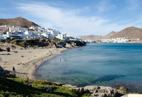 lasmananaskiss's tweet photo. Se ve que echamos de menos el mar y nos hemos venido a despertar a S.José, Almería, el pueblo más grande del Cabo de Gata. Un bonito pueblo de casas blancas con un entorno espectacular; sus playas y calas, como la de Mónsul o de Genoveses, son una maravilla natural #BuenosDías https://t.co/kjeLFQwohL