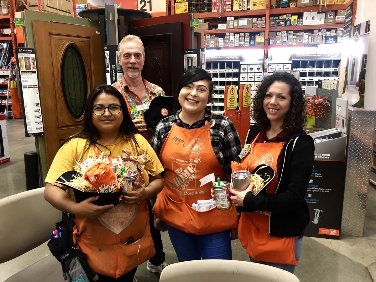 Vanessa Avalos (@vanessasasm) on Twitter photo Megan Specialty DS recognizing some of our specialist & COS with some goodies for all their hard work & dedication 🔶😊👏🏻 <a href="/prieto_x_sal/">Sal Prieto</a> <a href="/megsanchez0607/">megan sanchez</a> Megan Specialty DS recognizing some of our specialist & COS with some goodies for all their hard work & dedication 🔶😊👏🏻 <a href="/prieto_x_sal/">Sal Prieto</a> <a href="/megsanchez0607/">megan sanchez</a>