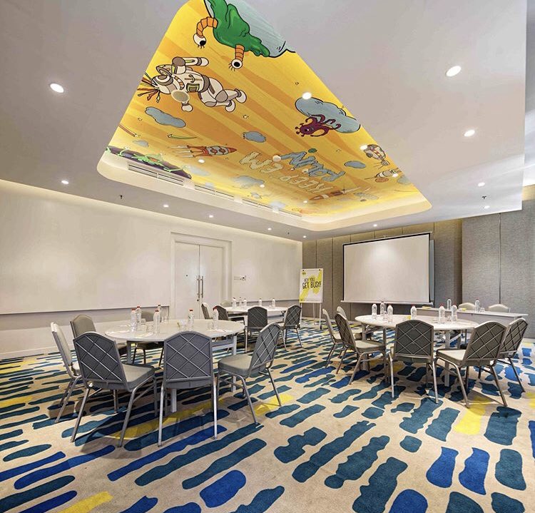 yello_harmoni's tweet photo. A well-planned meeting inspires great ideas and stimulates active discussion in a true meeting of mind.
•
We offers spacious and colorful meetingroom. For more information please call 021 2203 5000
.
.
.

#imatyello #yelloharmoni #yellohotels #meetingroomjakarta https://t.co/33goXQOAAg
