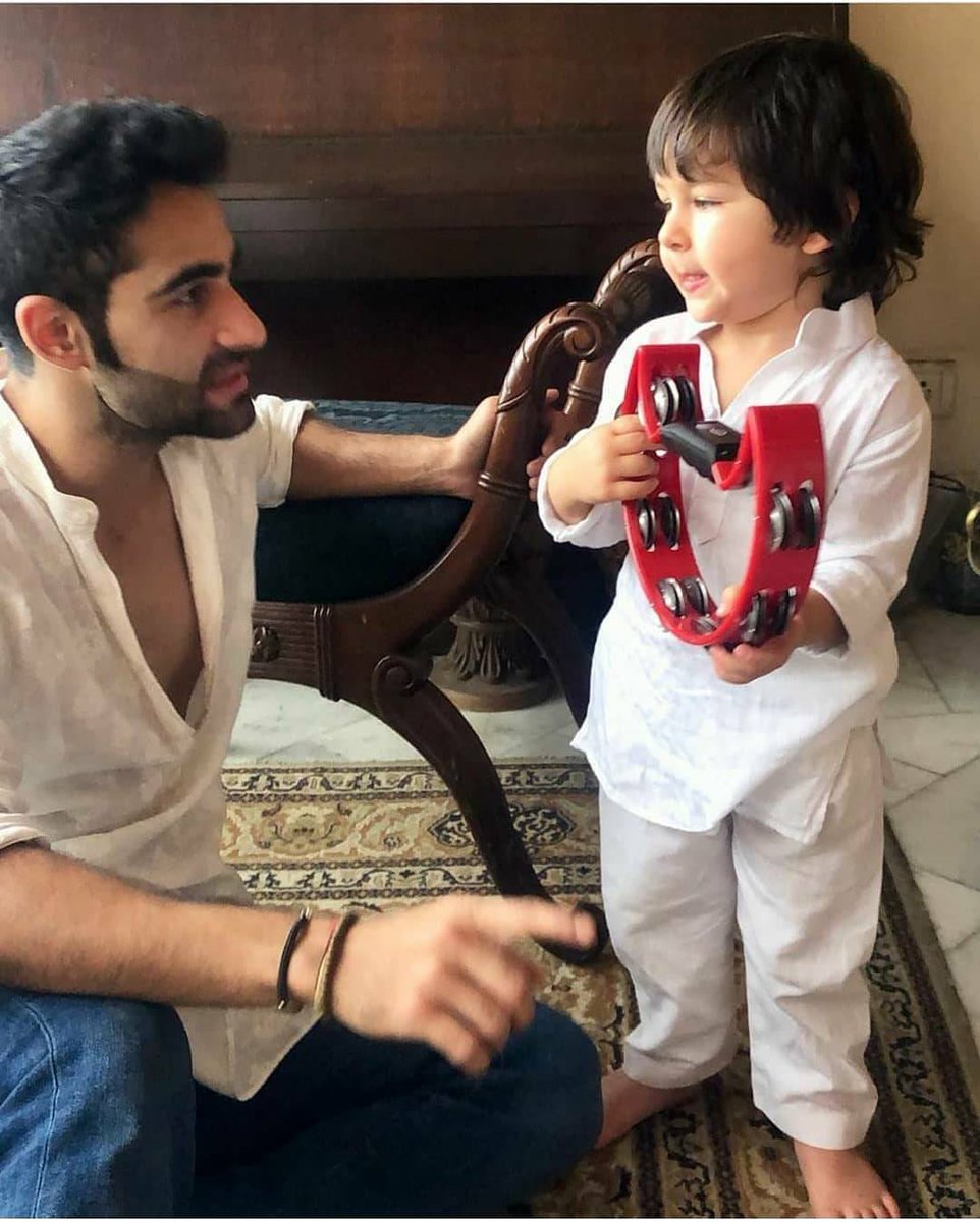 BollywoodReels's tweet photo. #taimuralikhan in love with the moment with uncle #armaanjain https://t.co/5q0p3UlexU