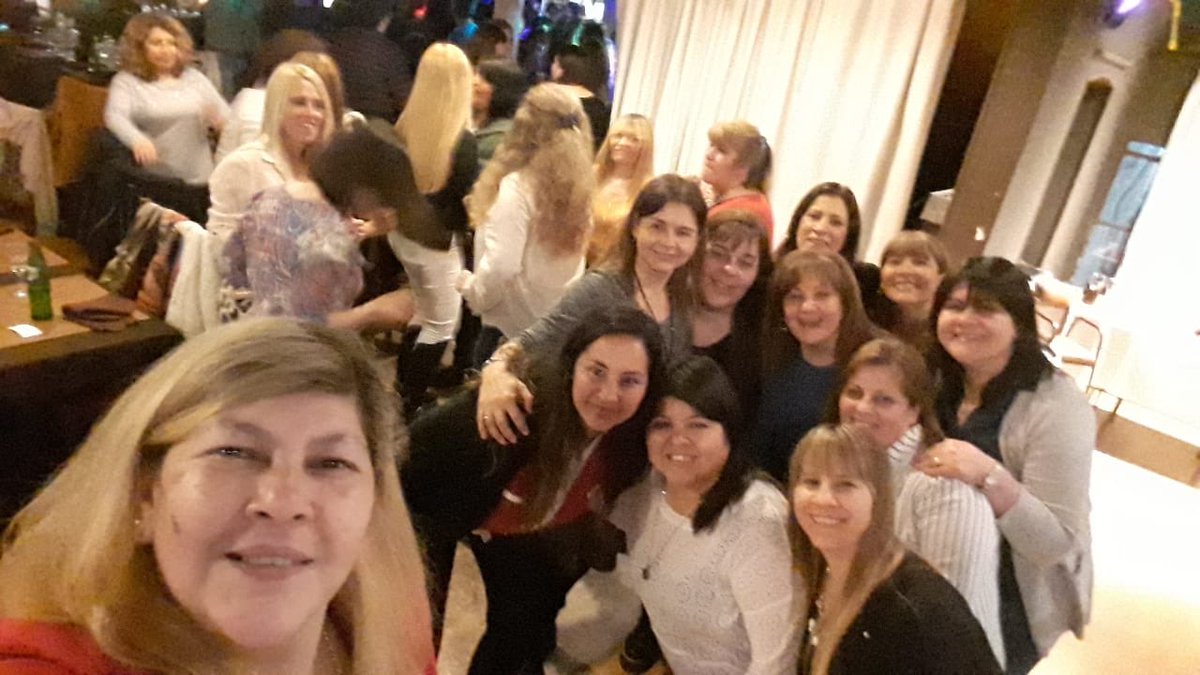 GladysParodi2's tweet photo. Tanto camino transitado, tantos años construyendo juntos...feliz día queridos colegas!!  @ Pilar, Buenos Aires https://t.co/j0Htq1AN9B