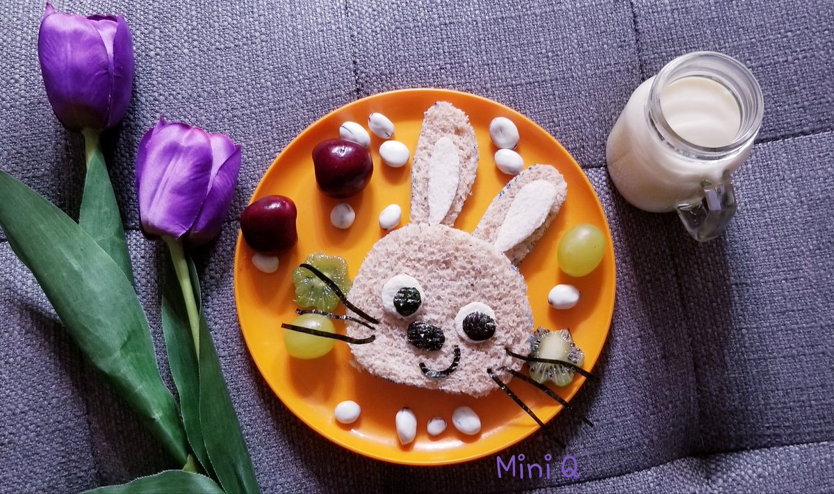 miniqgallery1's tweet photo. Bunny (Breakfast Idea for Kids)
Peanut butter whole wheat sandwich
Fruits
yogurt raisins
Milk with orange juice drink .
.
.
#food
#funbreakfastforkids
#fruits
#milkwithorangejuicedrink
#Funnybunny
#followmefollowyouback
#wholewheatsanwich https://t.co/lM4IhsY1Kz