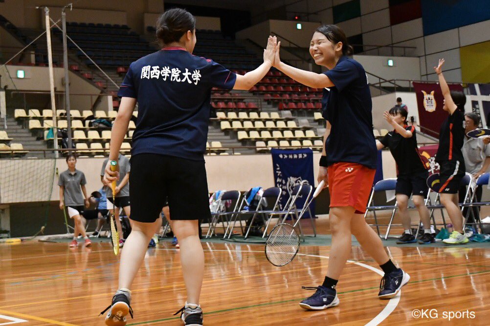 【バドミントン部女子】平成３１年度関西学生バドミントン秋季リーグ戦／第２戦／対武庫女大／於・近畿大学東大阪キャンパス

Ｄ２上田（文４）・水野（文３）☆２－０

セットカウント：３－１