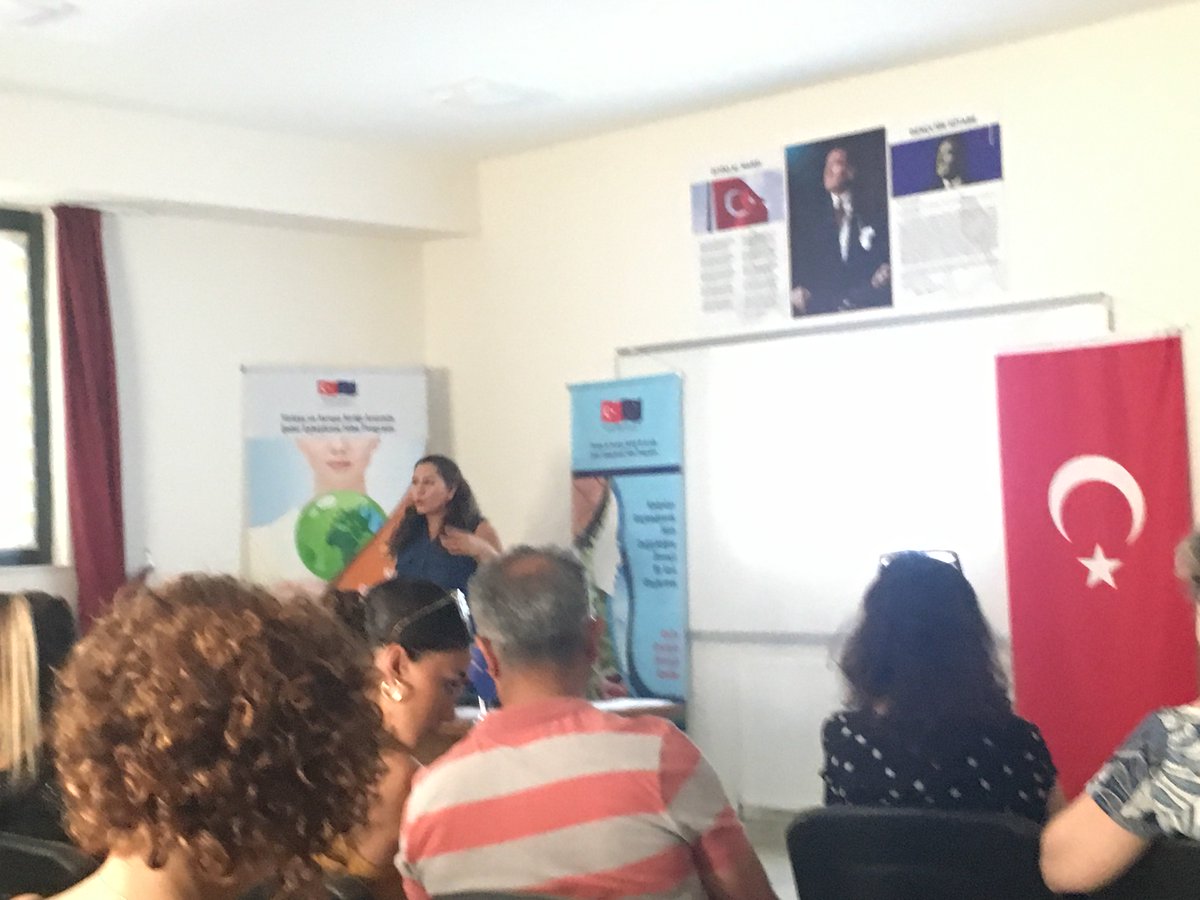 CankayaAB's tweet photo. 30 Temmuz'da Çankaya Belediyesi Esat Çankaya Evinde gerçekleştirdiğimiz eğitimimizle birlikte Çankaya Evleri yöneticilerine iklim değişikliğini, evde ve iş yerlerinde yapılabilecek bireysel tasarruf önlemlerini ve ekolojik ayak izini anlattık.
#sehireslestirme #towntwinning https://t.co/sGVP3qRiAN