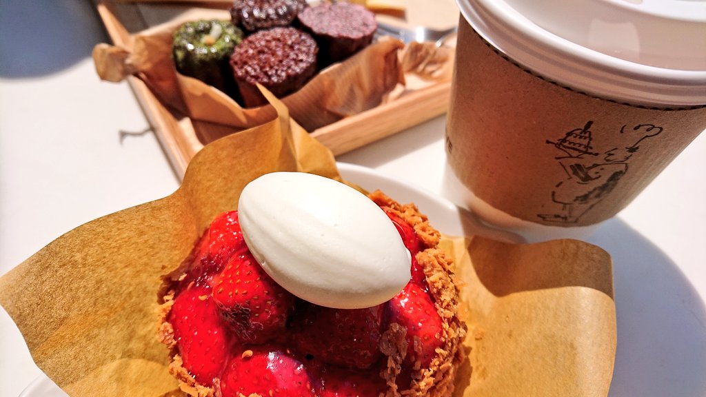 emi_emi0328's tweet photo. 好きな海外ドラマや美味しい物、食べた物についてだらだら書いてます。コーヒー好き🥰海老も好き🥰甘いのも好き🥰お肉も好き🥰

最近Twitterの通知があまりこないので💦フォロバ希望の方は💬くださーい🙌 https://t.co/pSm6IWV1ec